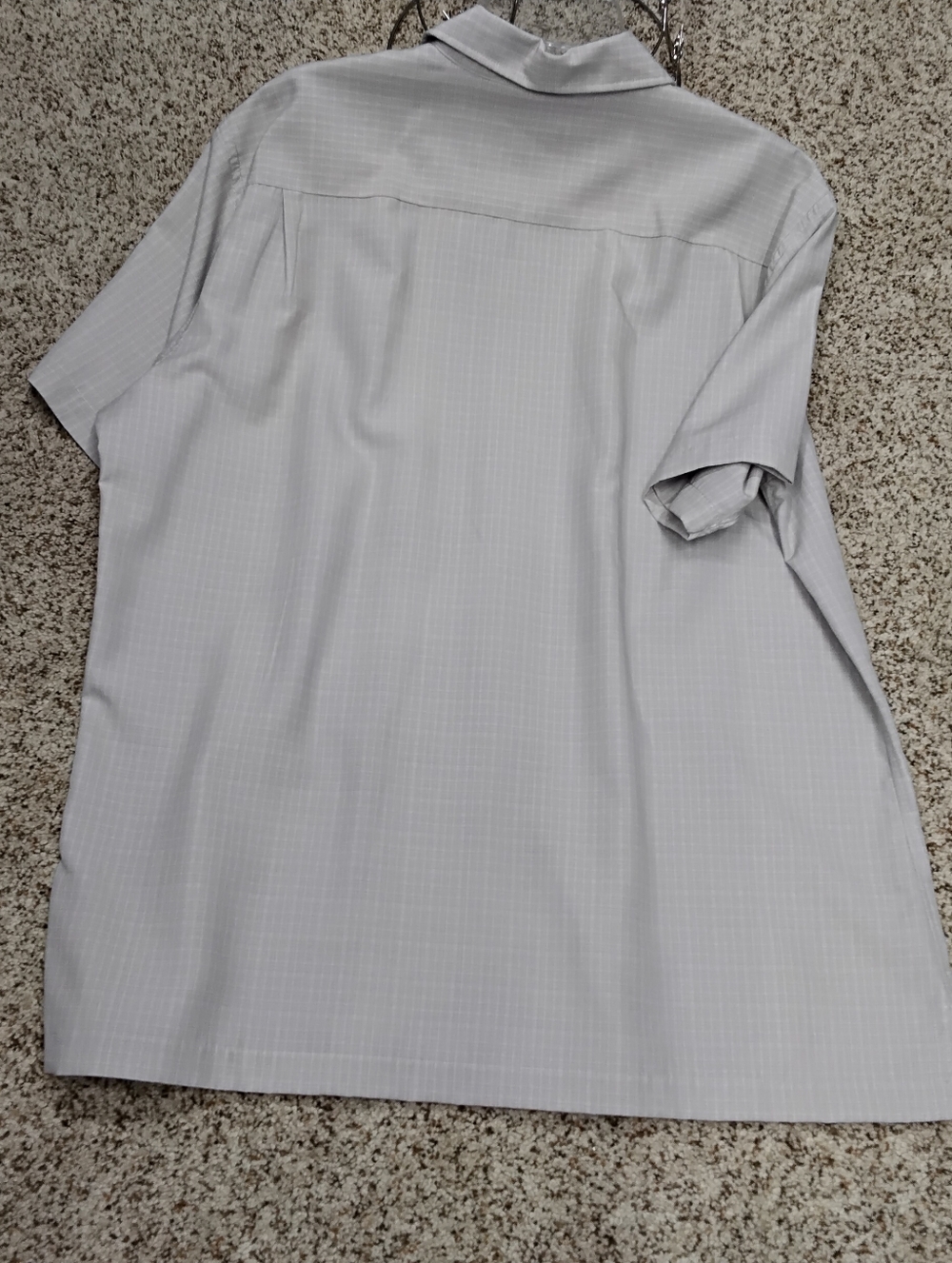 3929 Size XL Van Husen Beige Short-Sleeve Button-Down Shirt with Black Panels - Picture 5 of 7